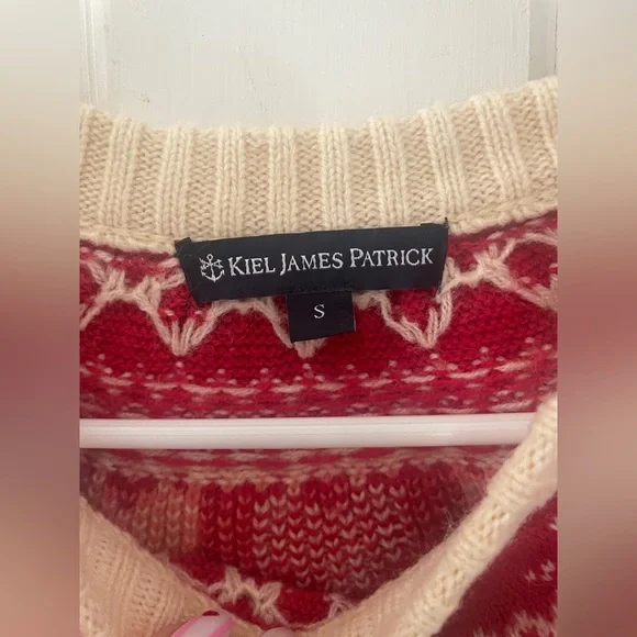 Kiel James Patrick Valentine’s Day Heart Sweater - Picture 3 of 4